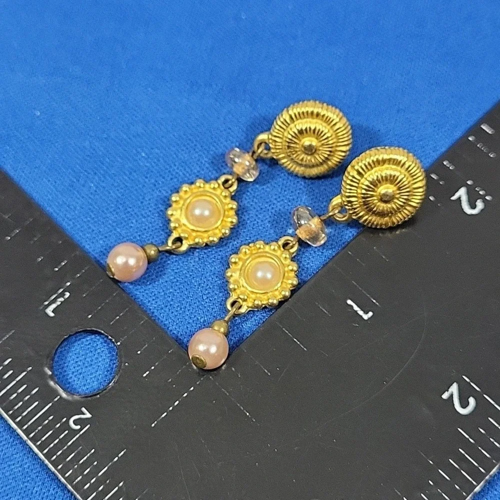 Vintage Gold-Tone Faux Pearl Earring Beaded Ornate Drop‎ Pierced